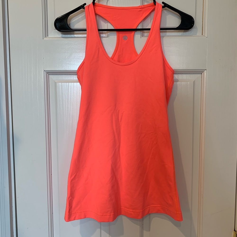 Lululemon tank